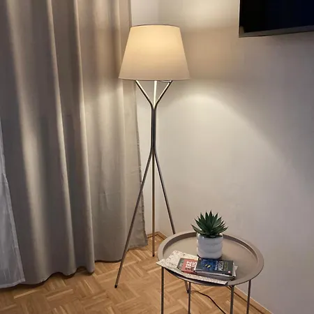 Apartment Fresh & Free Parking